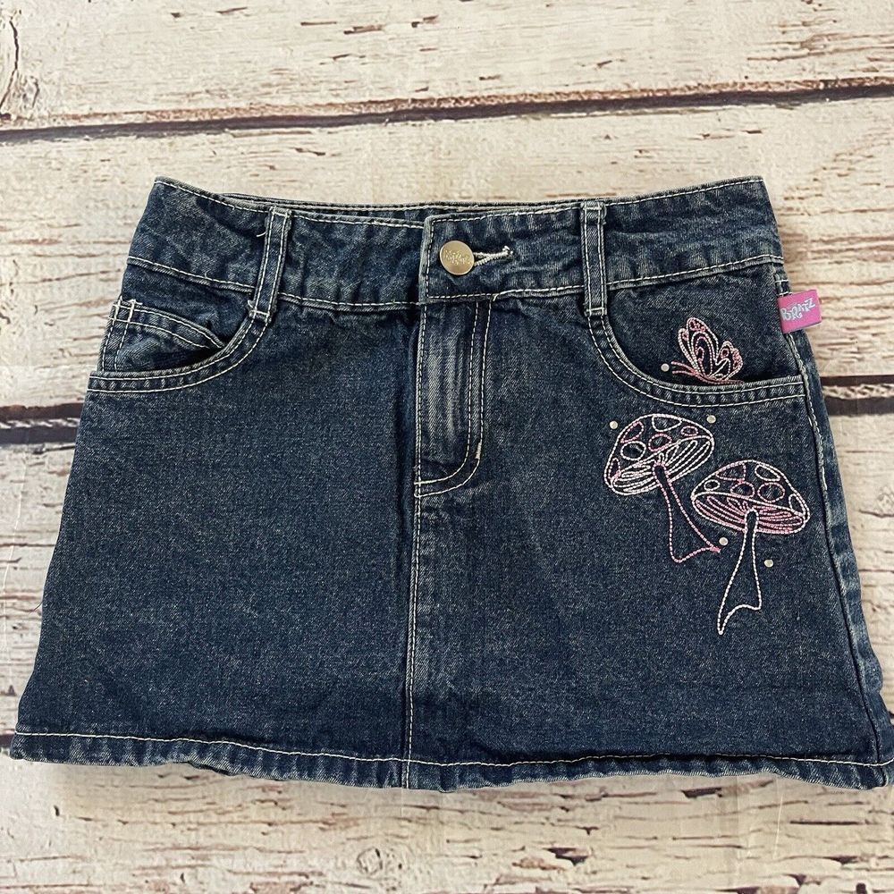 Bratz‎ Mini Skirt Girls Size 8 Rare! Mushrooms Butterfly